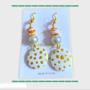 Isla Jewelry Gold Polka Dot Spondylus Earrings